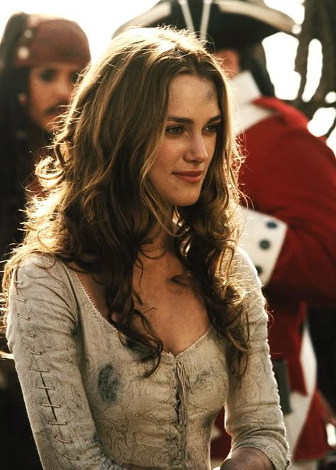 Elizabeth Swan Hair, Keira Knightley Pirates Of The Caribbean, Keira Knightley Pirates, Elisabeth Swan, Kiera Knightly, Elizabeth Swann, جوني ديب, Kaptan Jack Sparrow, Pirate Queen