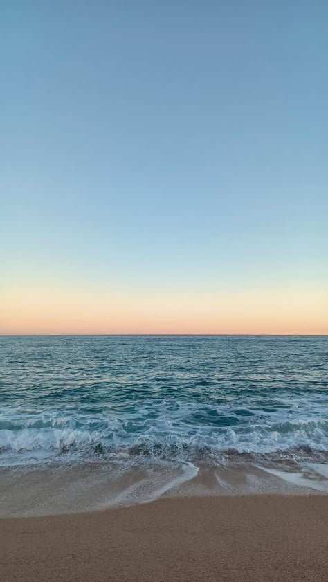 2 Part Wallpaper, Aesthetic Beach Photos Wallpaper, Peaceful Lockscreen, Beachy Wallpaper Aesthetic, Cute Views, Ocean Pictures Aesthetic, Pics Of The Beach, Ocean Vibes Wallpaper, Cute Photos Aesthetic