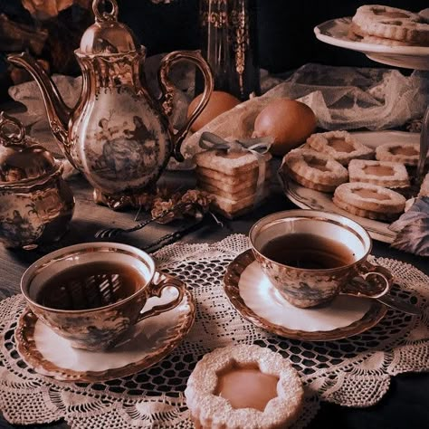 Victorian Tea Party, Royal Core, Tumblr Page, Victorian Aesthetic, Cups Of Tea, Vintage Food, Tea Shop, Beautiful Place, High Tea