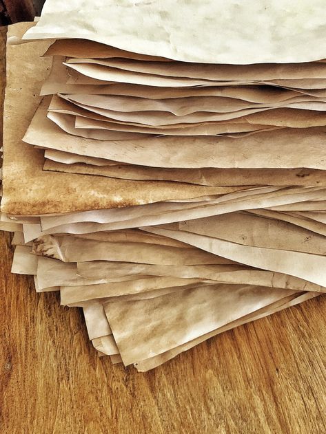 How To Tea Stain Paper, Diy Old Paper, Old Looking Paper, Supernatural Title, Rocket Paper, Make A Rocket, Coffee Stained Paper, Refurbished Dresser, Cool Origami