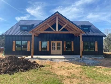 Screened In Porch Wood Ceiling, Metal Shops, Metal Building House Plans, Metal House Plans, Steel Building Homes, Farmhouse Theme, Metal Building Home, Barn House Design, Pole Barn House