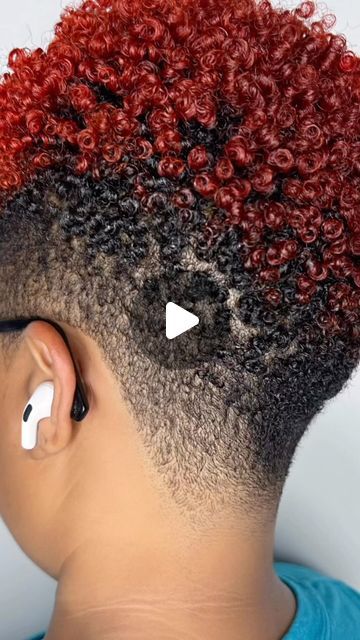 5,190 likes, 70 comments - thephairmacist on October 11, 2022: "Reds are one of my favorite fall colors but they fade so fast.". Brush Cut For Black Women, Red Twa, Mohawk Cut, Natural Hair Mohawk, Natural Hair Twa, Natural Hair Woman, Braids With Shaved Sides, Teeny Weeny Afro, Fall Winter Hair Color