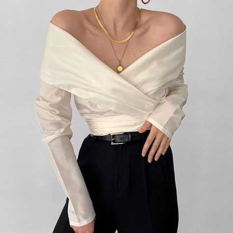 Deux Birds on Instagram: “Mind-blowing deadstock vintage luxury designer Lafayette 148 New York creme pure silk taffeta off-the-shoulder long sleeve wrap blouse with…” Deux Birds, Silk Wrap Top, Diy Fashion Projects, Silk Taffeta, Recyclable Packaging, Silk Wrap, Wrap Blouse, Spring 2023, Jewellery Accessories