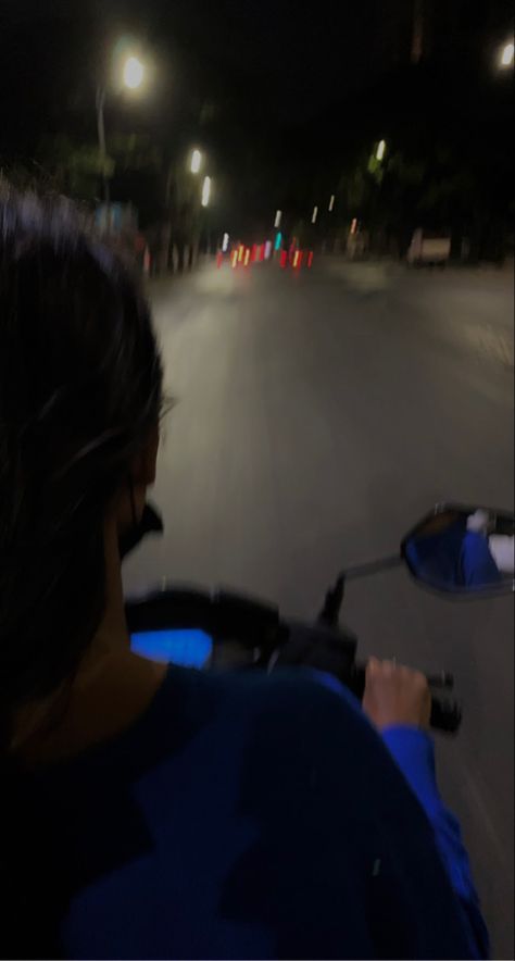 Night Driving With Girlfriend, Snapchat Story Activa Night, Night Scooty Rides Snap, Night Couple Snap, Snap With Girlfriend Night, Scooty Snap Pics, Activa Scooty Snaps Night, Night Snap With Friends, Scooty Snaps Girl