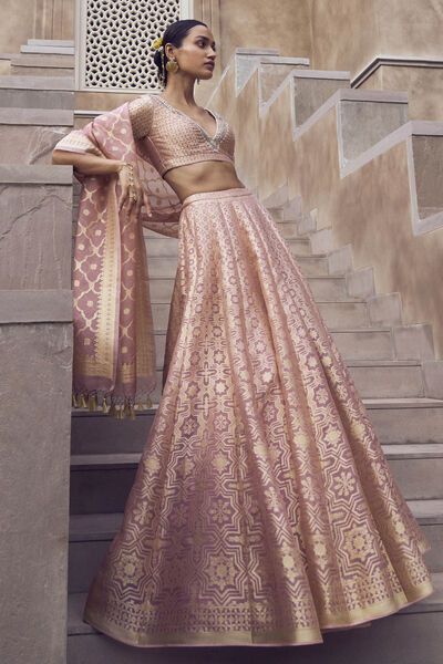 Anita Dongre Lehenga, Lehenga Online Shopping, Lehengas Wedding, Bridal Lehenga Online, Latest Bridal Lehenga, Anita Dongre, Designer Bridal Lehenga, Traditional Indian Dress, Lehenga Online