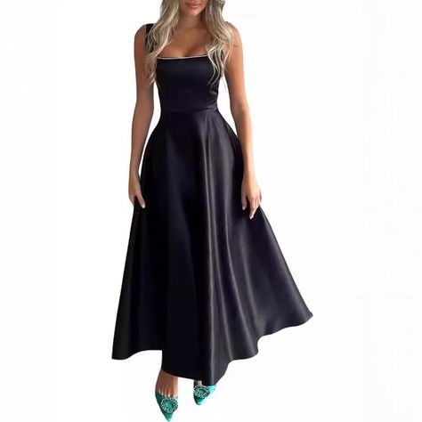 Dress For Beach, Look Formal, Cocktail Club, Strap Dresses, Style Formal, Cocktail Attire, Chic Sundress, Spaghetti Strap Dresses, Flowing Maxi Dress