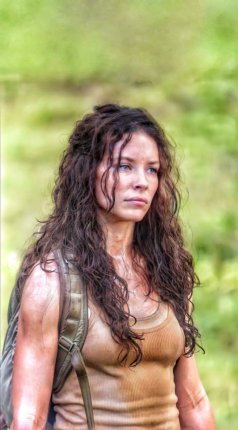 Kate Lost Evangeline Lilly, Kate Austen Aesthetic, Kate From Lost, Lost Series Aesthetic, Evangeline Lilly Hair, Lost Series Wallpaper, Kate Austen Lost, Evangeline Lilly Lost, Kate Lost