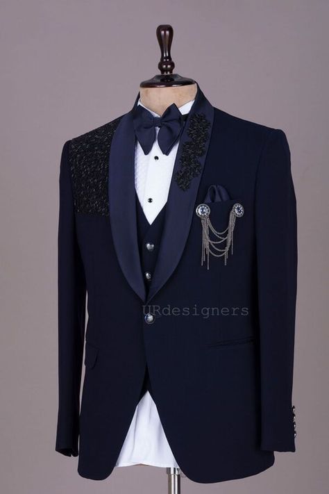 Navy Blue Tuxedo Wedding Groom Style, Blue Coat Pant, Dark Navy Blue Suit, Navy Blue Suit Men, Unique Mens Wedding Suits, Best Wedding Suits For Men, Blue Tuxedo Wedding, Reception Suits, Wedding Party Reception