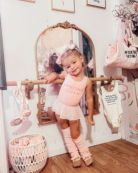 Toddler Dance Outfit, Ballerina Toddler Room, Ballerina Room Ideas, Ballerina Nursery Baby Girl, Ballet Baby Girl, Toddler Ballet Outfit, Toddler Ballerina, Toddler Girls Room, Ballerina Bedroom