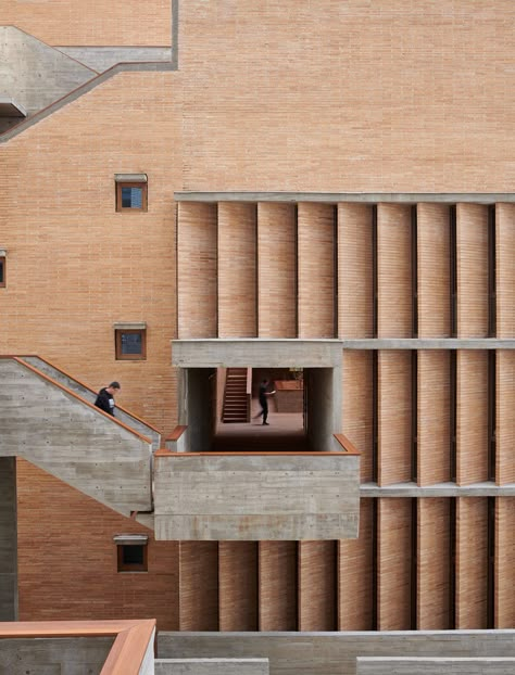 Changjiang Art Museum by Vector Architects includes a public square Brick Facade Design, Community Space Design, Museum Logo, Art Galleries Design, Concrete Stairs, Brick Architecture, Brick Facade, Gallery Design, Brick Building