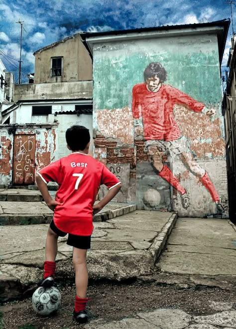 Street Football, Street Soccer, Football Moments, George Best, San Ramon, Japanese Dragon, Football Art, The Beautiful Game, Action Poses