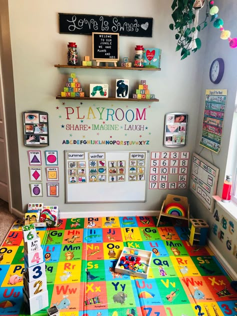 Living Room Setup For Small Space, Playroom And Learning Room, Playroom Learning Ideas, Home School Playroom, How To Decorate Daycare Room, Learning Areas Preschool, Preschool Classroom At Home, Small Home Childcare Room Ideas, Office To Playroom