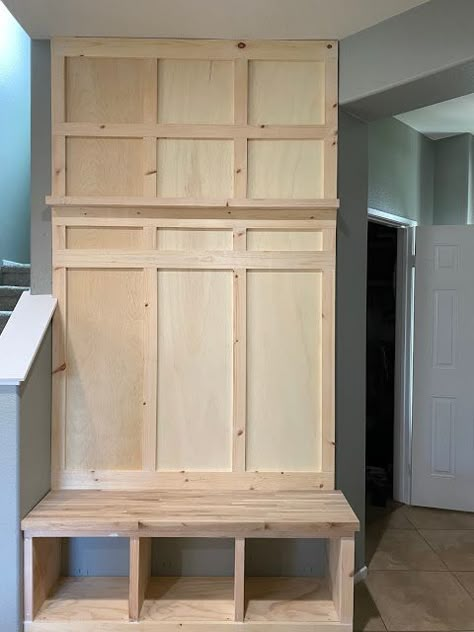 Bench Drawers, Small Mudroom Ideas, Vstupná Hala, Mud Room Entry, Diy Mudroom, Mudroom Entryway, Diy Mudroom Bench, Mudroom Decor, Mudroom Laundry Room