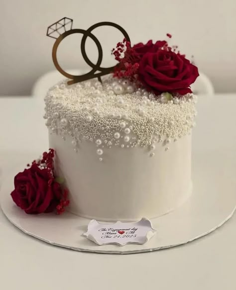 Engagement Cakes Ideas, Cakes For Engagement, Nikah Cake, Engagement Cake Designs Unique, Engagement Cake Ideas, Engagement Cake Designs, Welcome Cake, Anniversary Cake Ideas, Engaged Cake