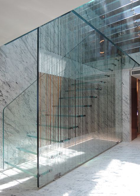 Glass stair and skylight by Carpenter Lowings interior Hong Kong, China Glass Stair, Design Stairs, Stair Well, Glass Stairs, Divider Design, Stone Stairs, Stair Design, Stairs Architecture, Glass Staircase