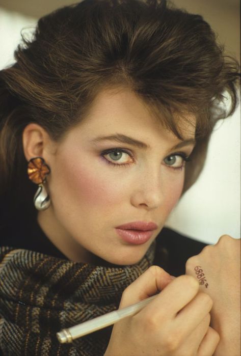 22 Vintage Photographs of a Young and Beautiful Kelly LeBrock From the Early 1980s ~ vintage everyday Shannon Tweed, Gia Carangi, Kelly Lebrock, Brooke Shields, Actrices Hollywood, Young And Beautiful, Hottest Celebrities, Vintage Photographs, Celebrities Female