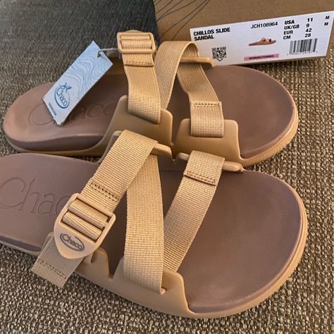 Chaco Chillos Slide Sandal, Womens 11 Chaco Slides, Chacos Outfit, Slides Outfit, Chacos Sandals, Chaco Shoes, Handbag Shoes, Driveway, Slide Sandals, Mens Flip Flop