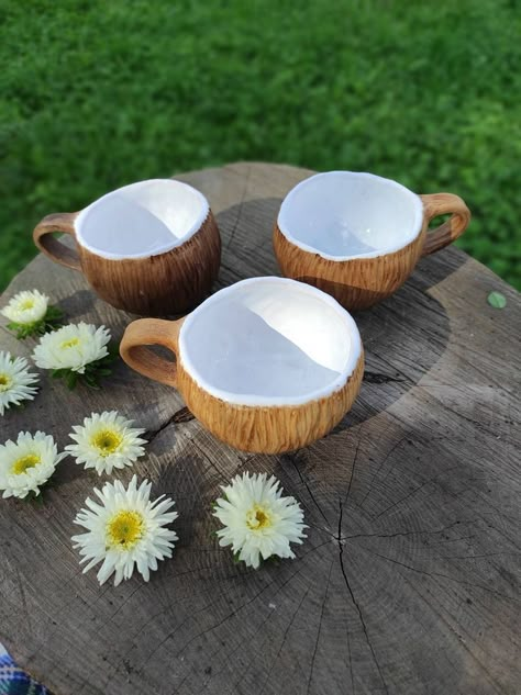 Air Dry Clay Cup Holder, Slab Cup Ideas, Clay Cup Ideas Ceramic Art, Tropical Ceramics, Handmade Cups Ceramic Pottery, Ceramic Cups Handmade Mugs, Ceramic Coconut, Clay Cup Ideas, Easy Ceramics Projects