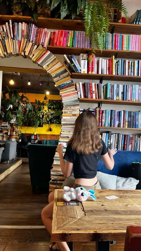 Witchy Bookstore Aesthetic, Cozy Book Store Cafe, Coffee Shop At Home Ideas, Small Bookstore Cafe Aesthetic, Cafe With Books Coffee Shop, Coffee And Book Shop Aesthetic, Indie Coffee Shop Aesthetic, Coffee Shop Book Store Aesthetic, Bookshop Coffee Shop