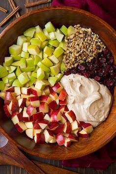 Apple Fruit Salad Recipe, Apple Fruit Salad, Cinnamon Dressing, Walnut Fruit, Easy Fruit Salad Recipes, Apple Salad Recipes, Fruit Salad Easy, Organic Fruits, Best Salad Recipes