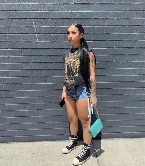 Ny Vs Ny Dunks Outfits, Black Denim Summer Outfit, Outfit Black Women, Insta Outfits, Clothes Aesthetic, Tomboy Style Outfits, Shorts Outfit, Streetwear Fashion Women