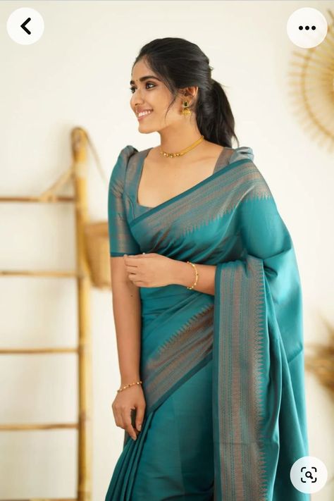 Plain Blouse Designs, Kerala Saree Blouse Designs, Model Blouse Designs, Girl Edit, Jacquard Saree, Simple Saree Designs, Fashionable Saree, Latest Blouse Designs Pattern, Traditional Blouse Designs