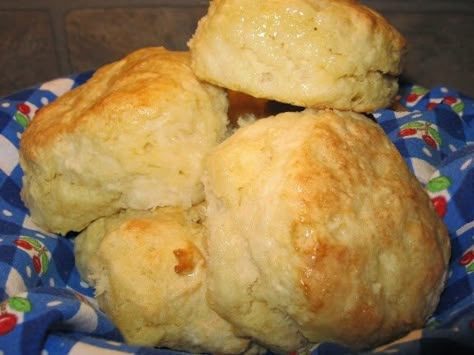 Breakfast Table For Two, Biscuits For 2, Biscuits For Two, Cream Cheese Biscuits, Recipes Biscuits, Meals For 1, Small Batch Cooking, Food For Two, Easy Biscuit