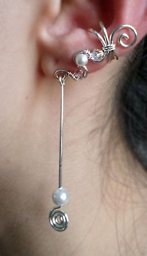 Ear Cuff Diy, Ear Wraps, Wire Ear Cuffs, Nice Earrings, Ear Cuff Jewelry, نباتات منزلية, Anime Expo, Silver Ear Cuff, Diy Wire Jewelry