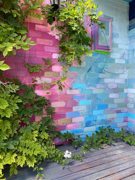 The Last House Standing On The Street — Camille Javal Rainbow Brick Wall, Coloured Brick Wall, Colourful Painted Walls, Outdoor Wall Color Ideas, Outside Wall Colour, Colorful Brick Wall, Shop Exterior Design Ideas, Mural On House Exterior, Painted Brick Colors