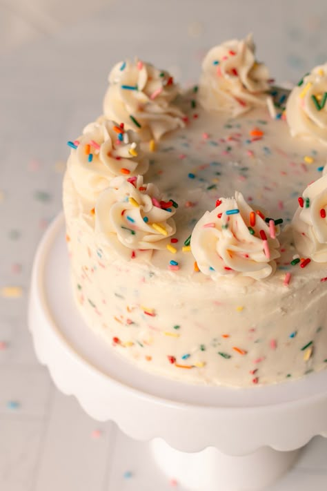 6-in Small Batch Funfetti Cake - Alissa's Bakeshop Small Batch Birthday Cake, 6 Inch Funfetti Cake Recipe, Small Funfetti Cake, Mini Funfetti Cake, 6” Cake, 6” Cake Recipes, Small Cakes Ideas Birthdays, Funfetti Smash Cake, Small Cake Recipe