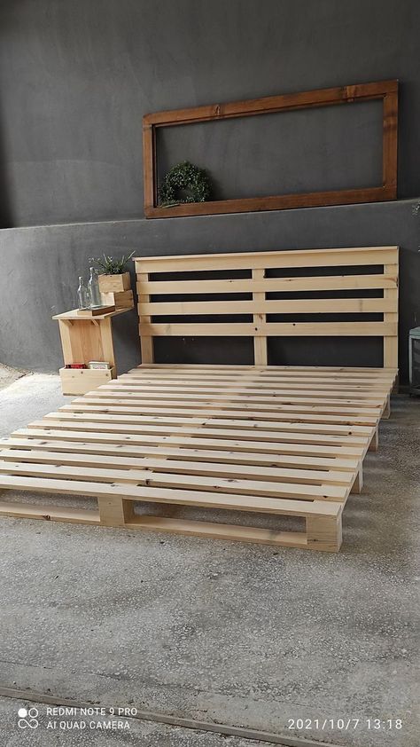 [CommissionsEarned] 85 Top Pallet Furniture Bedroom Bed Frame Tricks You Need To See This Summer #palletfurniturebedroombedframe Bedroom Bed Frame, Diy Bed Frame Easy, Pallet Bed Frame Diy, Pallet Bed Frame, Pallet Home Decor, Mens Bedroom Decor, Wood Working Projects, Diy Pallet Bed, Pallet Furniture Designs