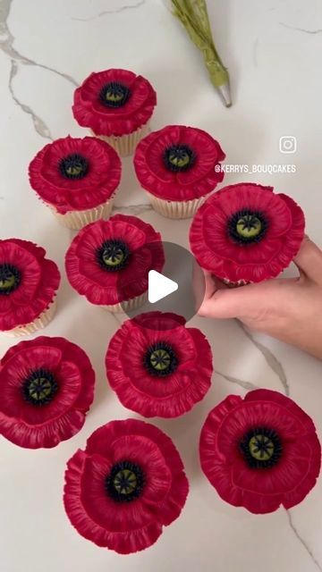 Poppy Flower Themed Party, Poppy Cupcakes, Flower Themed Party, Remembrance Day Poppy, Remembrance Poppy, Remembrance Sunday, Lest We Forget, Remembrance Day, Poppy Flower