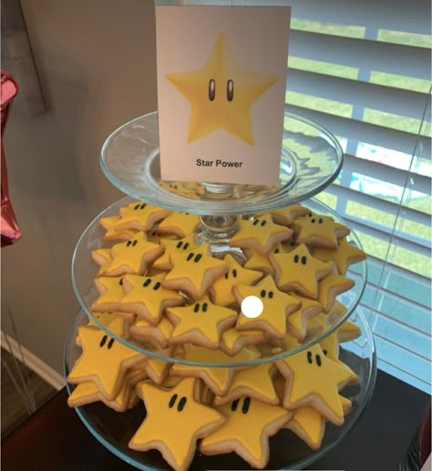 Mario Birthday Treats For School, Super Mario Bros Themed Food, Nintendo Food Ideas, Mario Party Desserts, Princess Peach Party Food, Mario 6th Birthday Party, Nintendo Themed Birthday Party, Princess Peach Birthday Party Food, Rosalina Birthday Party