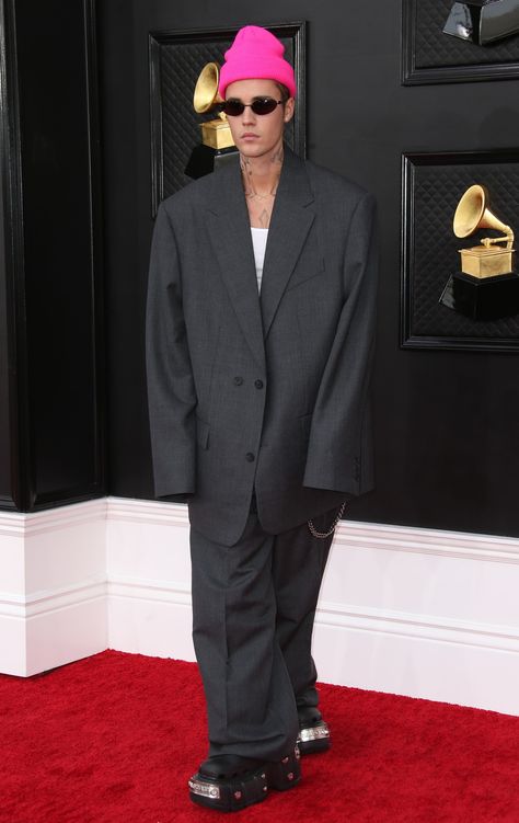 Oversized Blazer Outfit, Oversized Suit, Red Carpets, Street Style Outfits Men, Blazer Outfits, Oversized Blazer, Blazers For Men, Grammy Awards, Street Style Outfit