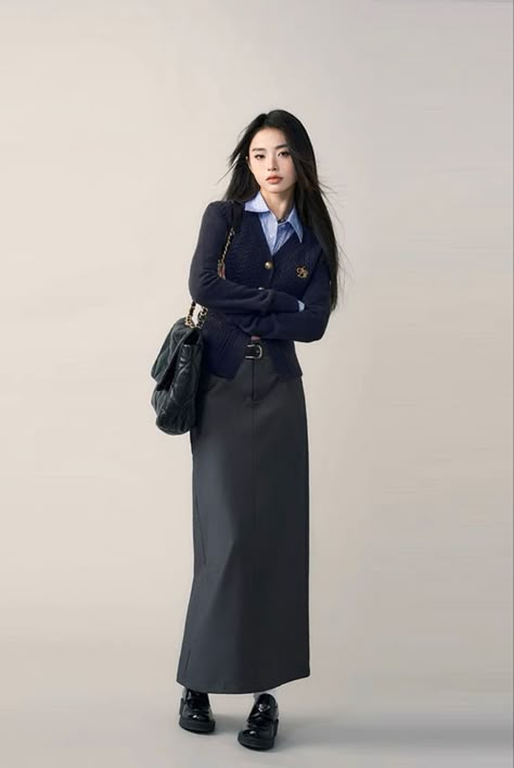 Long Navy Skirt Outfit, Navy Blue Long Skirt Outfit, Ralph Lauren Aesthetic Outfit, Grunge Outfits Y2k, Outfits Y2k Grunge, Impress Your Crush, Japanese 90s, Lauren Aesthetic, Ralph Lauren Aesthetic