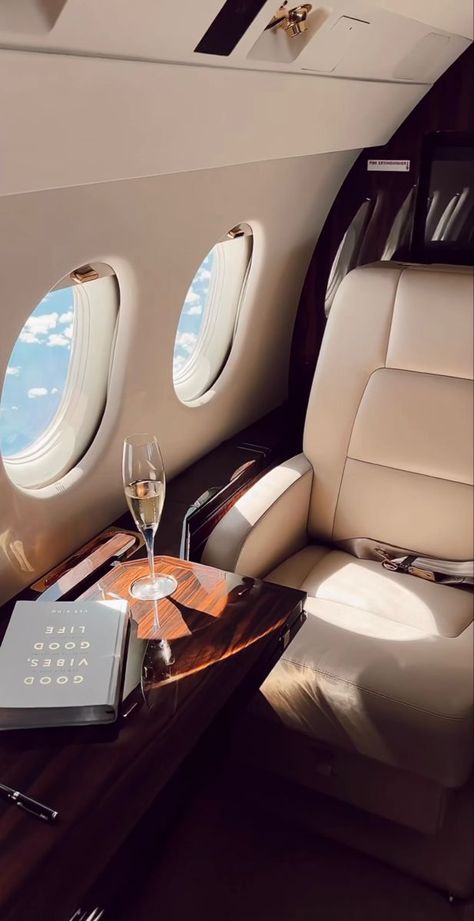 First Class Plane, Business Class Travel, First Class Flights, Business Class Flight, Luxury Private Jets, Vision Board Pictures, Dream Vision Board, Life Vision Board, Private Plane