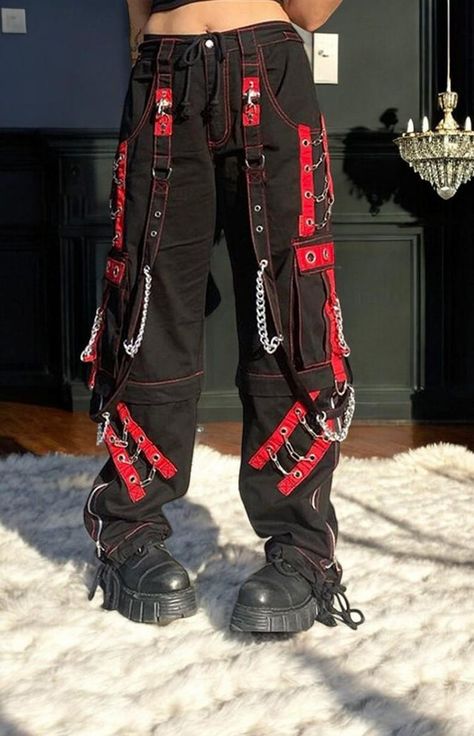 Pants With Chains, Stylish Cargo Pants, Cyberpunk Pants, Cyberpunk Streetwear, Gothic Streetwear, Street Style Outfits Casual, Streetwear Cargo Pants, Gothic Pants, Red Details