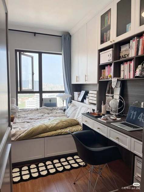 Student Apartment Aesthetic, Student Apartment, Small Room Design Bedroom, Dream Apartment Decor, Room Ideas Aesthetic, Apartment Aesthetic, Small Room Design, Room Renovation, Dream House Rooms