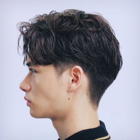 Men Back Haircut, Taper Fade Haircut Asian Men, Taper Asian Haircut, Foxtail Haircut Men, Men’s Chin Length Hair, 2block Haircut Men, Undercut Short Hair Mens, Asian Haircut Men Undercut, Undercut Hair Men