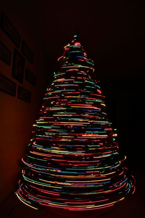 As important as the holidays are for celebrating with friends and family, they're also a good opportunity for people to show off their creativity. And if you're not into holiday crafts, try your hand at creating some incredible photographs like these people on Imgur and Reddit did! Spinning Christmas Tree, Christmas Instagram Pictures, Christmas Tree Photography, Light Painting Photography, Picture Tree, Time Lapse Photography, Long Exposure Photography, Xmas Lights, Exposure Photography