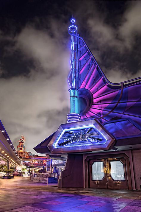 Disneyland Wallpaper, Disneyland Tomorrowland, Disneyland Aesthetic, Disneyland Rides, Disneyland California Adventure, Disney Imagineering, Star Tours, Disney Blog, Hdr Photography