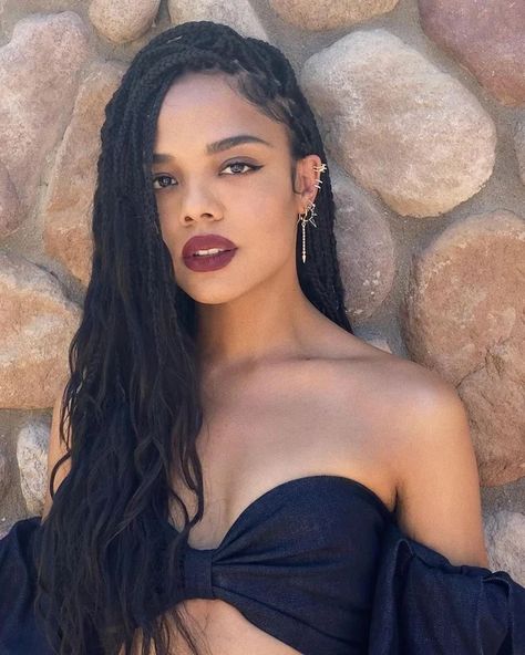 Christmas Makeup Look, Pelo Afro, Tessa Thompson, Box Braids Styling, Haircut Inspiration, Marvel Women, Goddess Braids, Box Braids Hairstyles, Braids Hairstyles