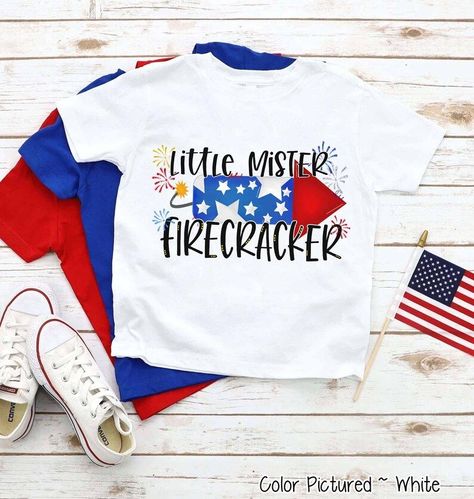 Little Mister Firecracker Patriotic Shirt, Toddler Patriotic Shirt, Boys 4th of July Shirt, Independence Day Shirt, Red White Blue Shirt ✨See our shop for the matching tee for girls! https://www.etsy.com/shop/TooCuteCustomDesign 👜This design is available on an Extra Large White Canvas Tote Bag! 📌 Patriotic Tees, Shirt For Boys, Patriotic Shirt, 4th Of July Outfits, 4th Of July Shirt, Usa Shirt, Matching Tees, Patriotic Shirts, Handmade Holiday