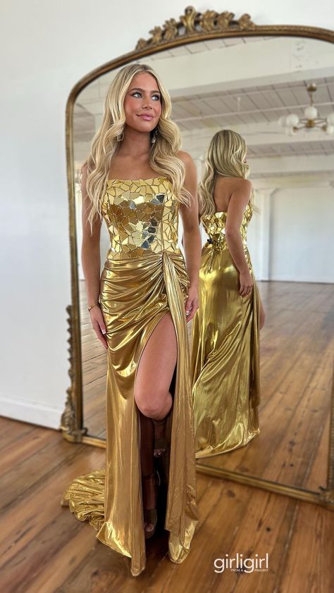 Prom Dresses Sherri Hill, Sherri Hill Gowns, Golden Fashion, Sherri Hill Prom Dress, Girl Prom, Sherri Hill Prom, Gold Prom, Bionic Woman, Gold Prom Dresses