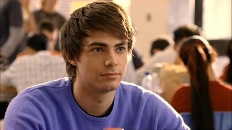 The guys from Mean Girls: Where are they now? Cady's dad is the janitor off of Scrubs...MINDBLOWN. Jonathan Bennett Mean Girls, Guy From Mean Girls, Mean Girls Aaron, Mean Girls Reunion, Aaron Samuels, Nick And Jessica, Jonathan Bennett, Not Another Teen Movie, Nylon Magazine