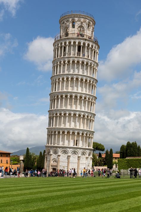 Torre pendente di Pisa | The Leaning Tower of Pisa on the Pi… | Flickr Italy Landmarks, Travel Vocabulary, European Landmarks, Europe Landmarks, Architectural Landmarks, Pisa Tower, Travel Gallery Wall, The Leaning Tower Of Pisa, World Landmarks