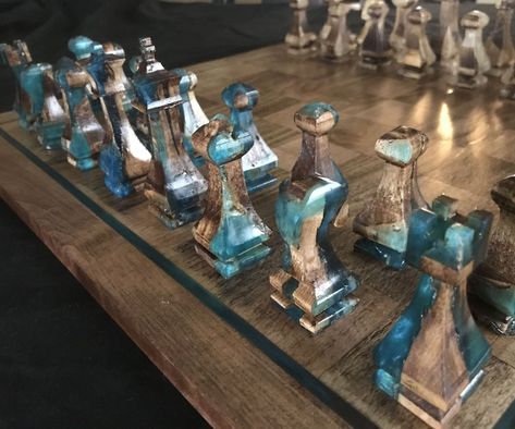 Diy Resin And Wood Chess Board, Diy Wood Chess Board, Wood And Resin Chess Board, Epoxy Resin Chess Set, Epoxy Chess Set, Resin Chess Set Ideas, Chess Resin, Epoxy Chess Board, Chess Board Design