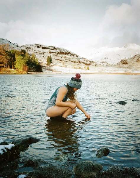 Ice Swimming, Swimming For Beginners, Oversize Denim Jacket, Baggy Jean Shorts, Swimming Photography, What A Wonderful Life, Finland Travel, Adidas Sambas, Simple Wardrobe