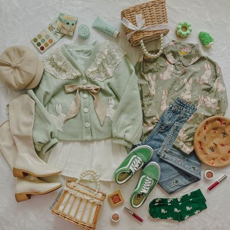 Plant Mom Aesthetic, Outfit Flatlay, Pastel Things, Bunny Outfits, Colorful Outfit Ideas, Character Moodboard, Mom Aesthetic, 90s Inspired Outfits, Colorful Outfit