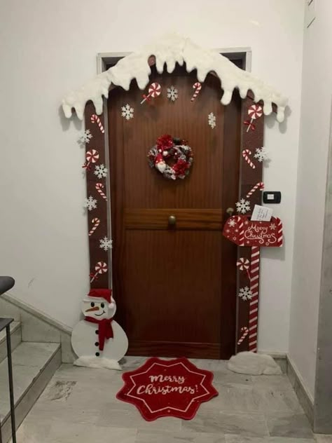 Diy Christmas Door Decorations, Diy Christmas Door, Door Decorating Contest, Christmas Themes Decorations, Diy Christmas Decorations Easy, Navidad Diy, Office Christmas Decorations, Christmas Classroom, Indoor Christmas Decorations